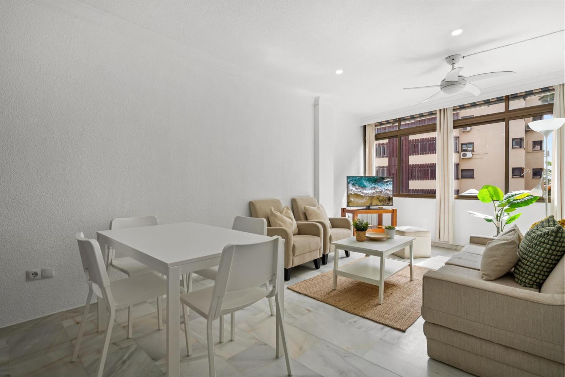 Comfy Apartment 100M From Pedregalejo Beach By Costarentals - Mal02 มาลากา ภายนอก รูปภาพ