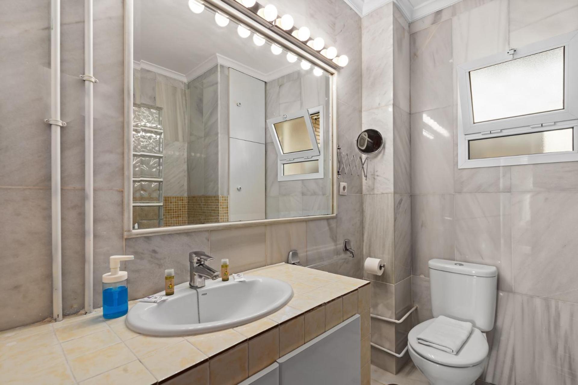 Comfy Apartment 100M From Pedregalejo Beach By Costarentals - Mal02 มาลากา ภายนอก รูปภาพ